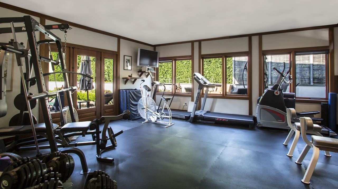 East Hampton Art House Bed And Breakfast Екстериор снимка